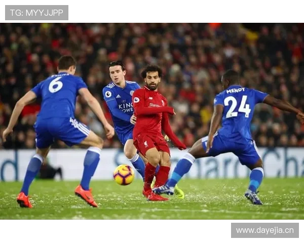 努涅斯红牌争议：判罚尺度与比赛影响解析