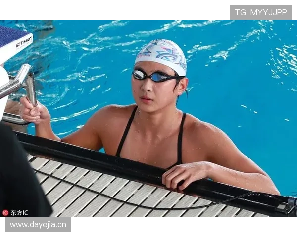 李冰洁训练完吃顿饭花的钱比我一周伙食还多