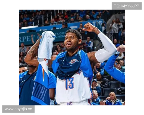 保罗·乔治家的冰箱里塞满了蛋白粉，连瓶冰啤酒都找不到