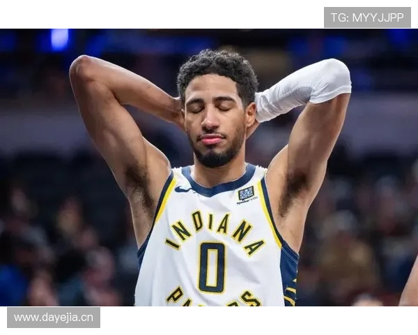 哈利伯顿挡拆组织成核 助攻带动效率超上季