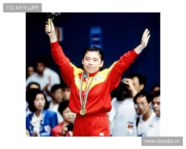 邓亚萍的生活和球场判若两人，平时根本不像传说中那个“乒坛女神”啊？